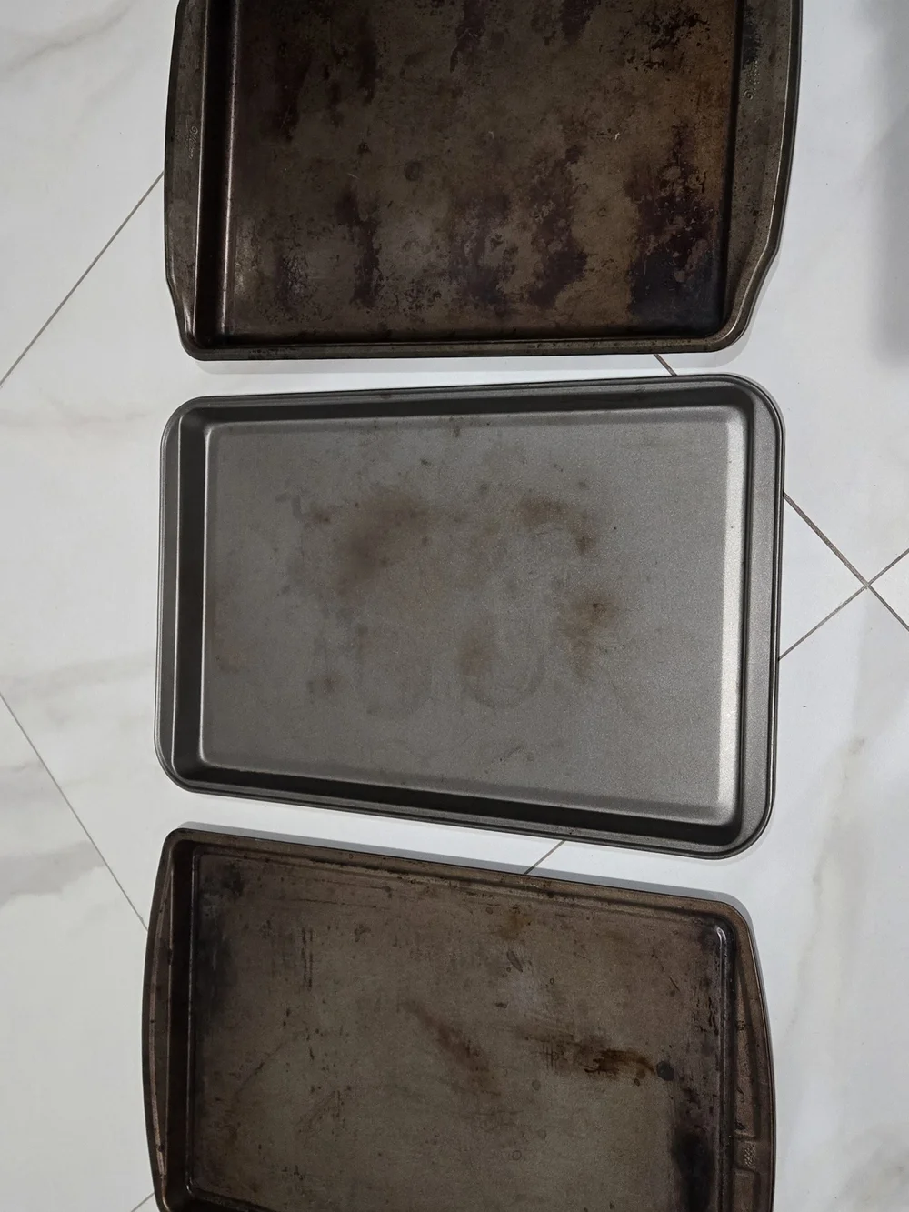 Set of 3 Baking Sheets - Gray